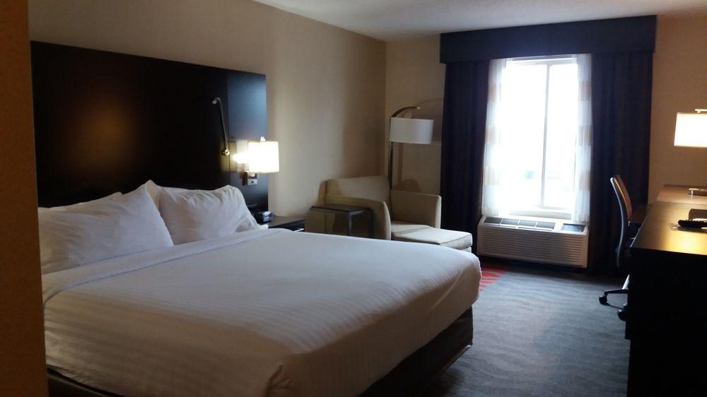 Holiday Inn Express Hotel & Suites Waterford By Ihg Экстерьер фото