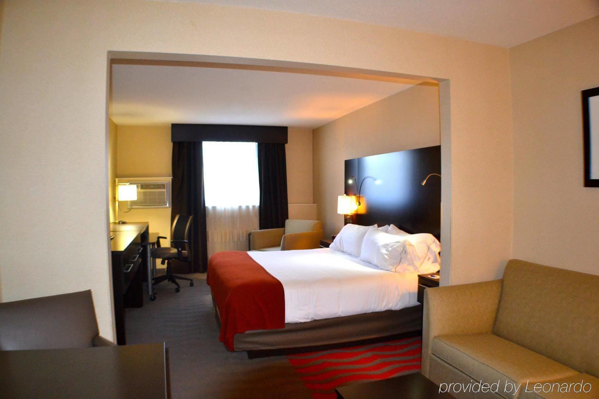 Holiday Inn Express Hotel & Suites Waterford By Ihg Экстерьер фото